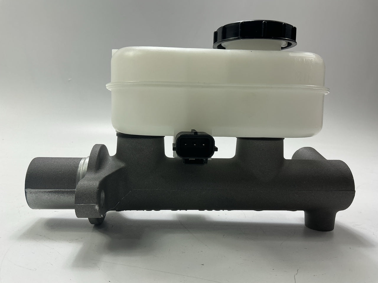 Raybestos MC390582 Brake Master Cylinder For 1999-2003 Ford Windstar