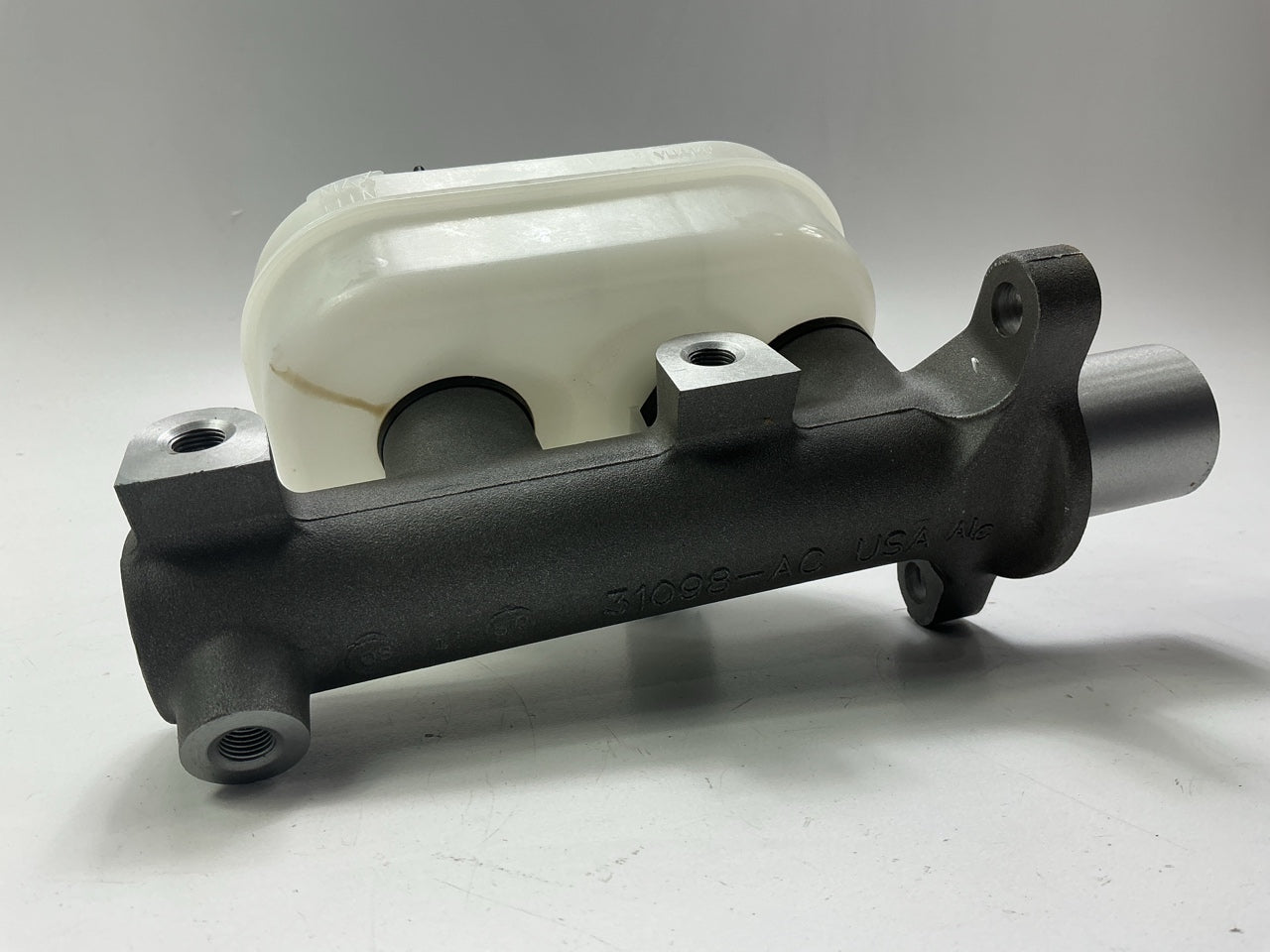 Raybestos MC390582 Brake Master Cylinder For 1999-2003 Ford Windstar