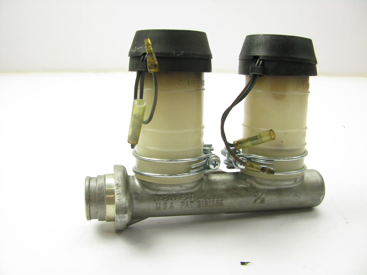 Raybestos MC39274 Brake Master Cylinder - For 1980-1981 Datsun 200sx 7/8'' Bore
