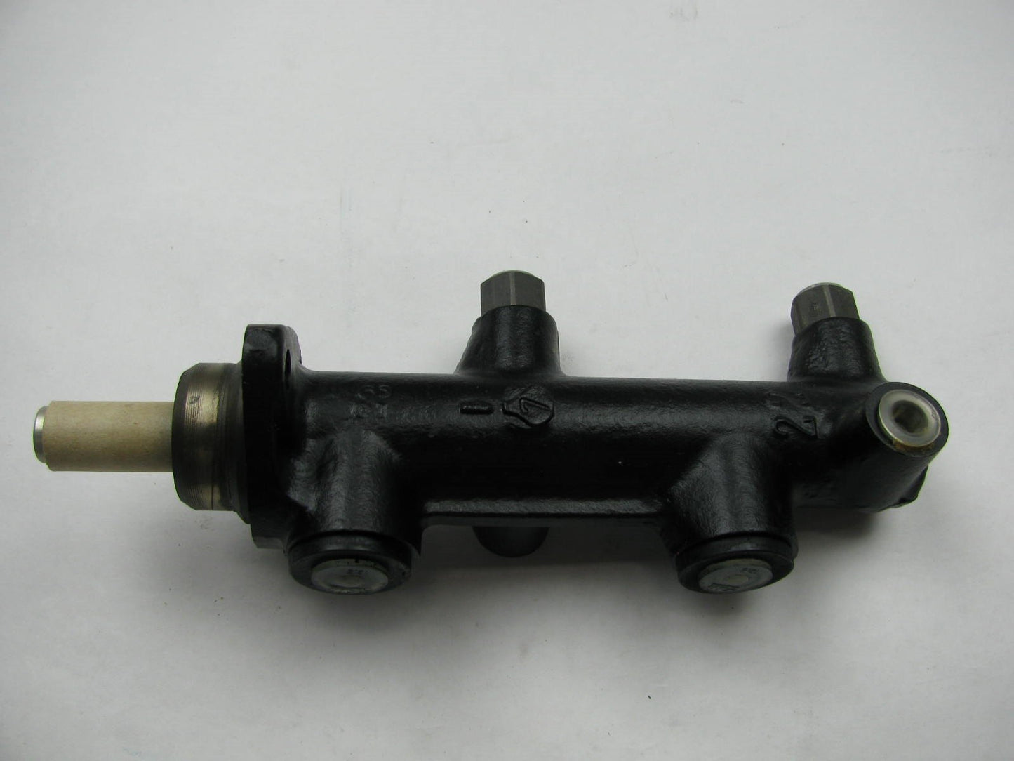 Raybestos MC39285 Brake Master Cylinder - 1978-1981 Audi 5000