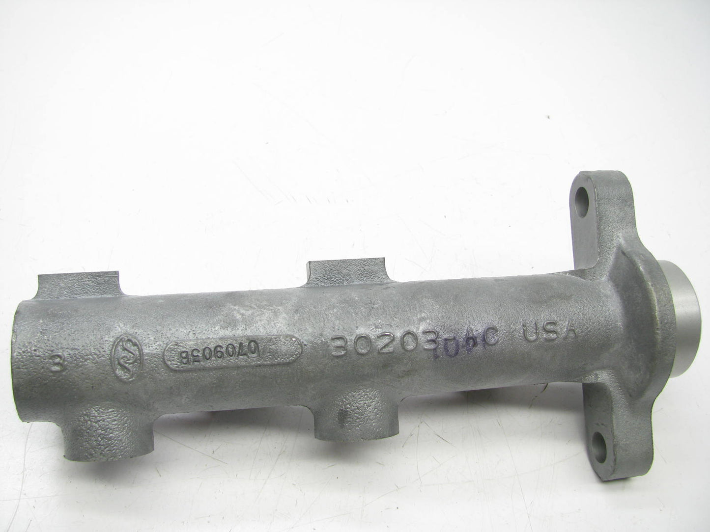 Raybestos MC39958 Brake Master Cylinder (W/O ABS) - 1991-1995 Taurus, Sable