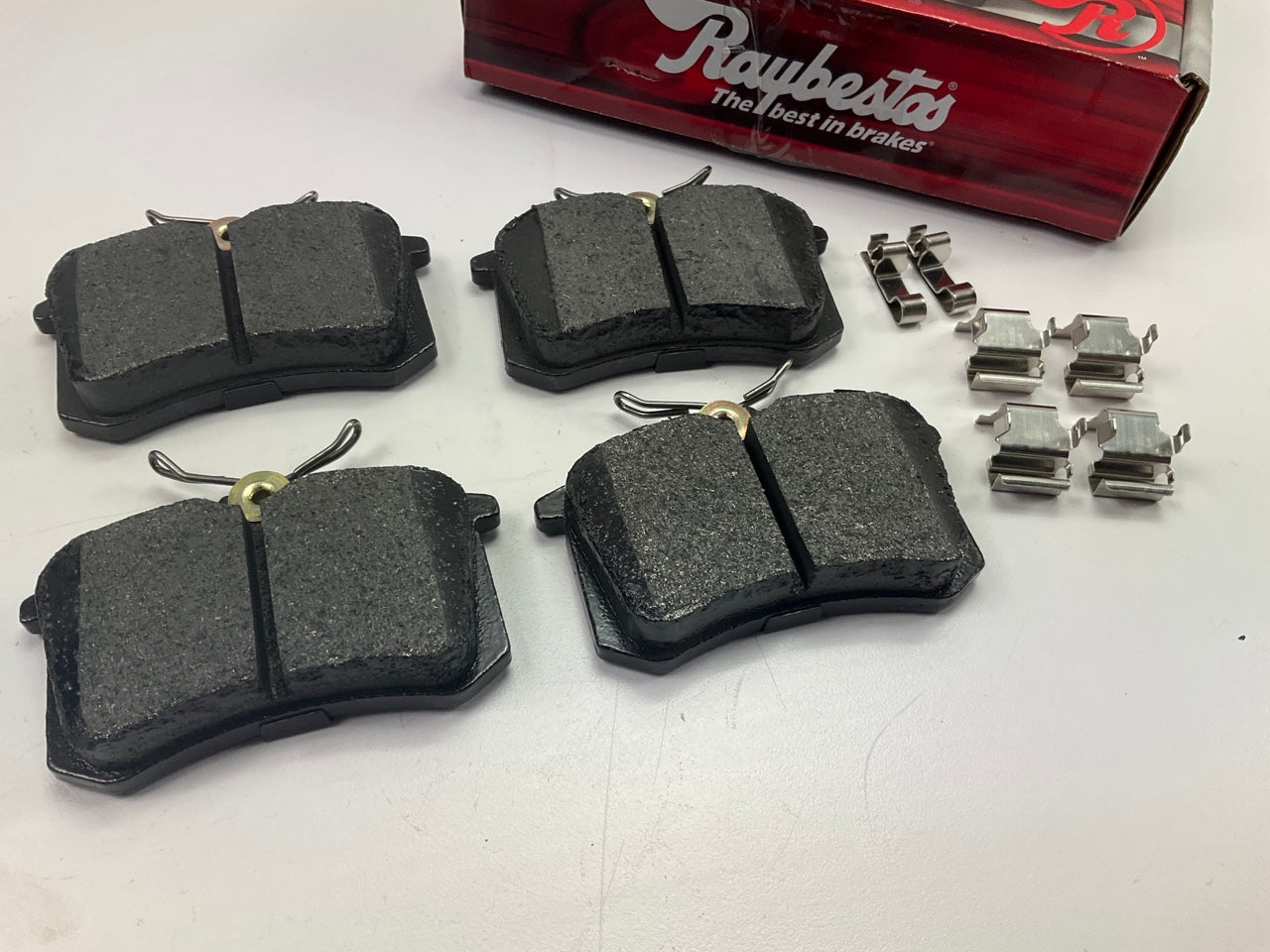 Raybestos MGD1017MH Rear Semi-Metallic Disc Brake Pads