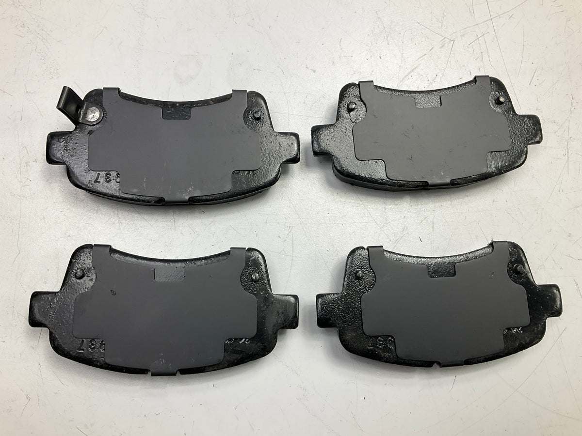Raybestos MGD937M Front  Brake Pad Set  For 2002-2005 Suzuki Aerio