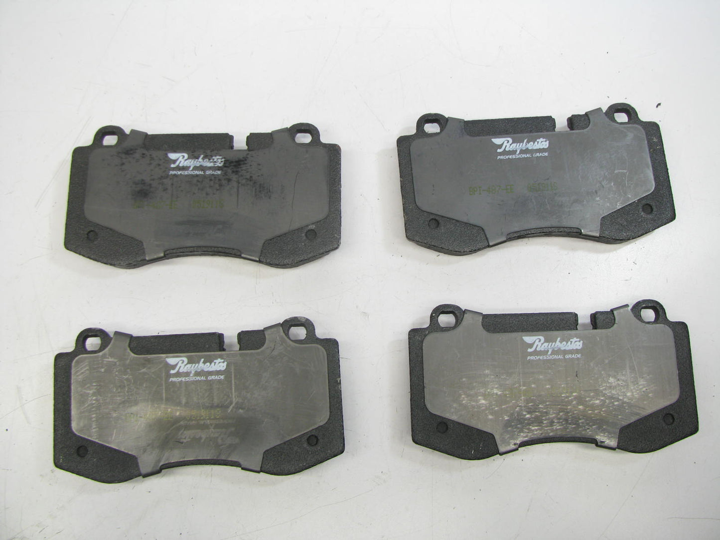 Raybestos PGD1223M Front Disc Brake Pads - Semi-Metallic