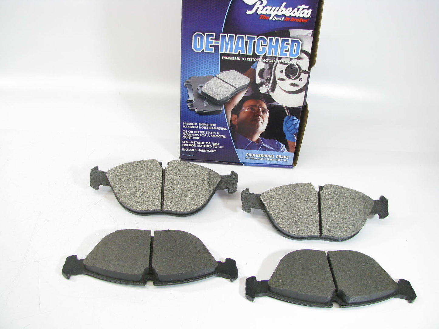 Raybestos PGD682M Front Disc Brake Pads - Semi-Metallic