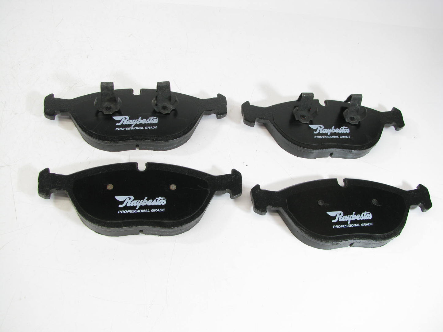 Raybestos PGD682M Front Disc Brake Pads - Semi-Metallic