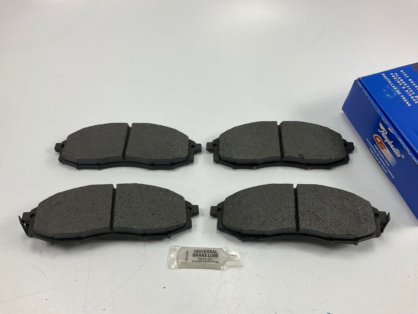 Raybestos PGD830QS Front Ceramic Disc Brake Pads For 00-04 Xterra 02-04 Frontier
