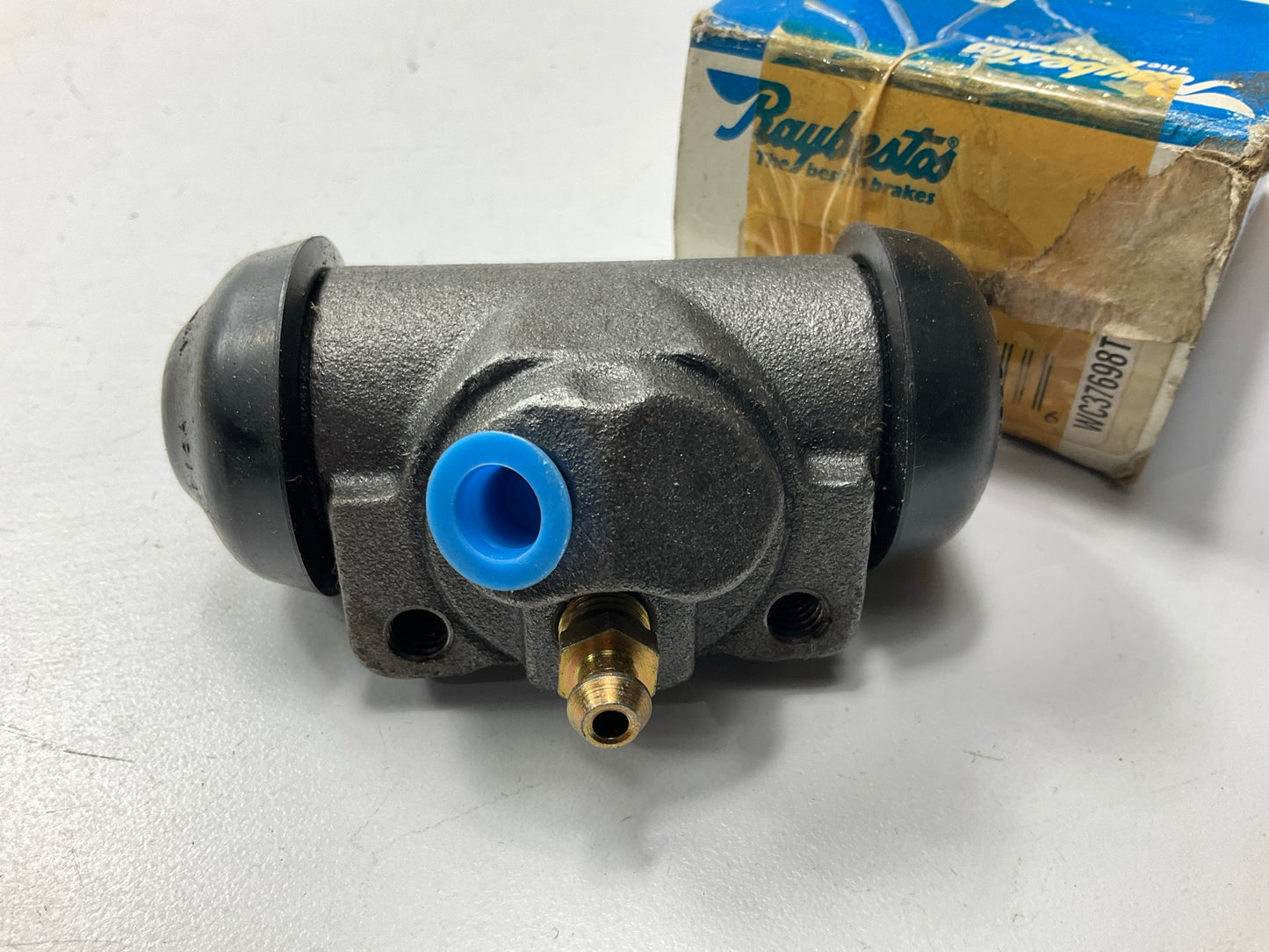 Raybestos W37698 Rear Right Drum Brake Wheel Cylinder 85-88 Thunderbird