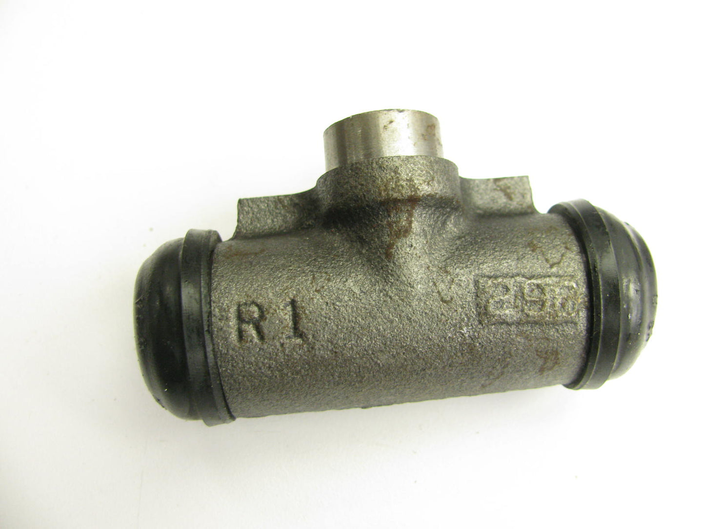 Raybestos WC16535 Drum Brake Wheel Cylinder - Rear Left / Right
