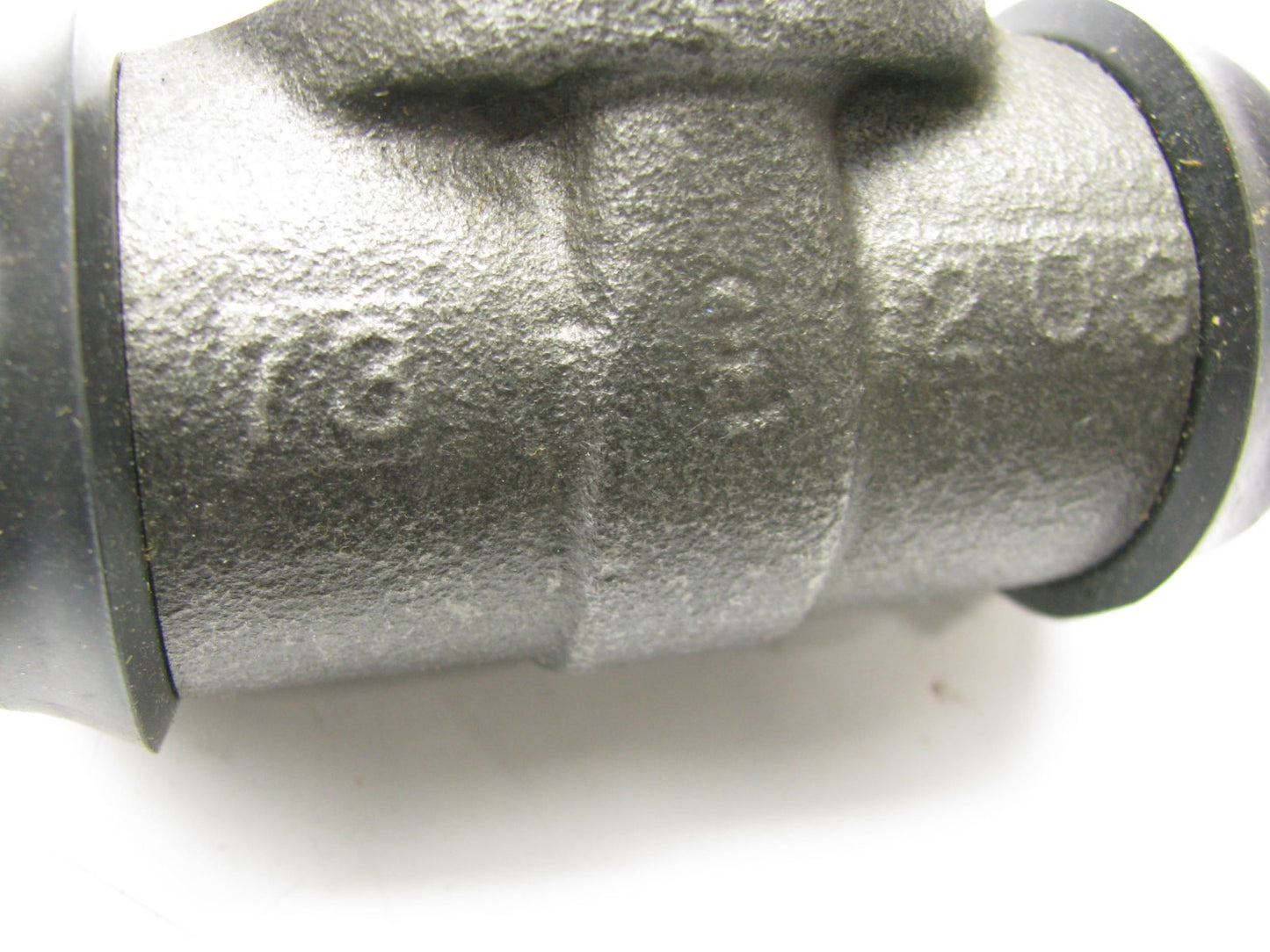 Raybestos WC3595 Front Left Drum Brake Wheel Cylinder