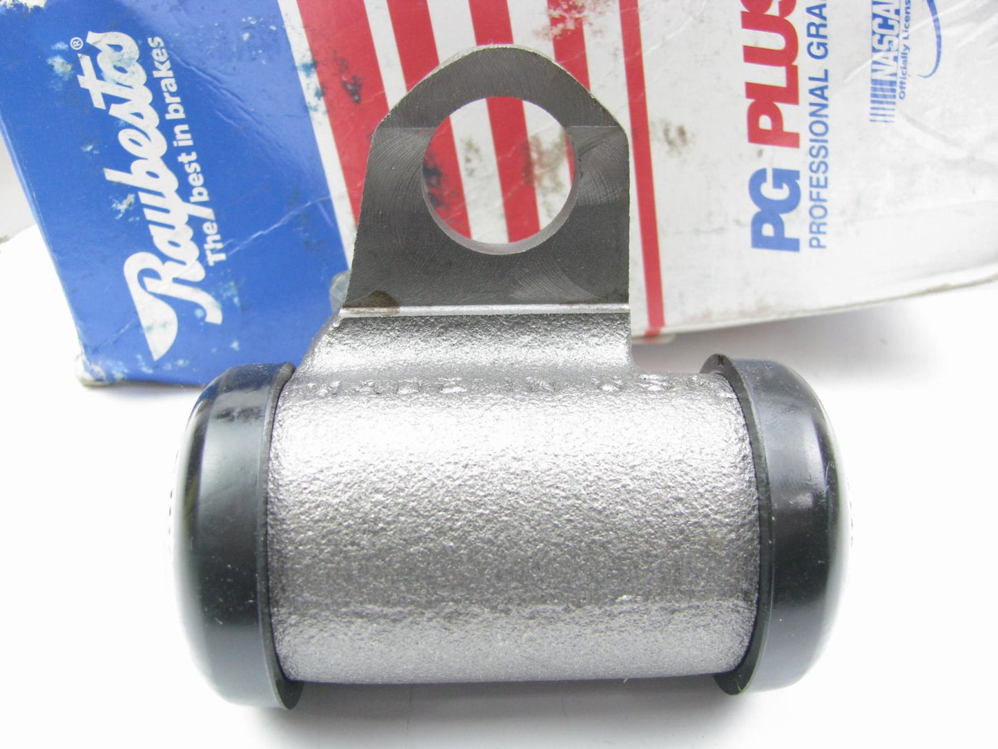 Raybestos WC37026 Front Right Drum Brake Wheel Cylinder