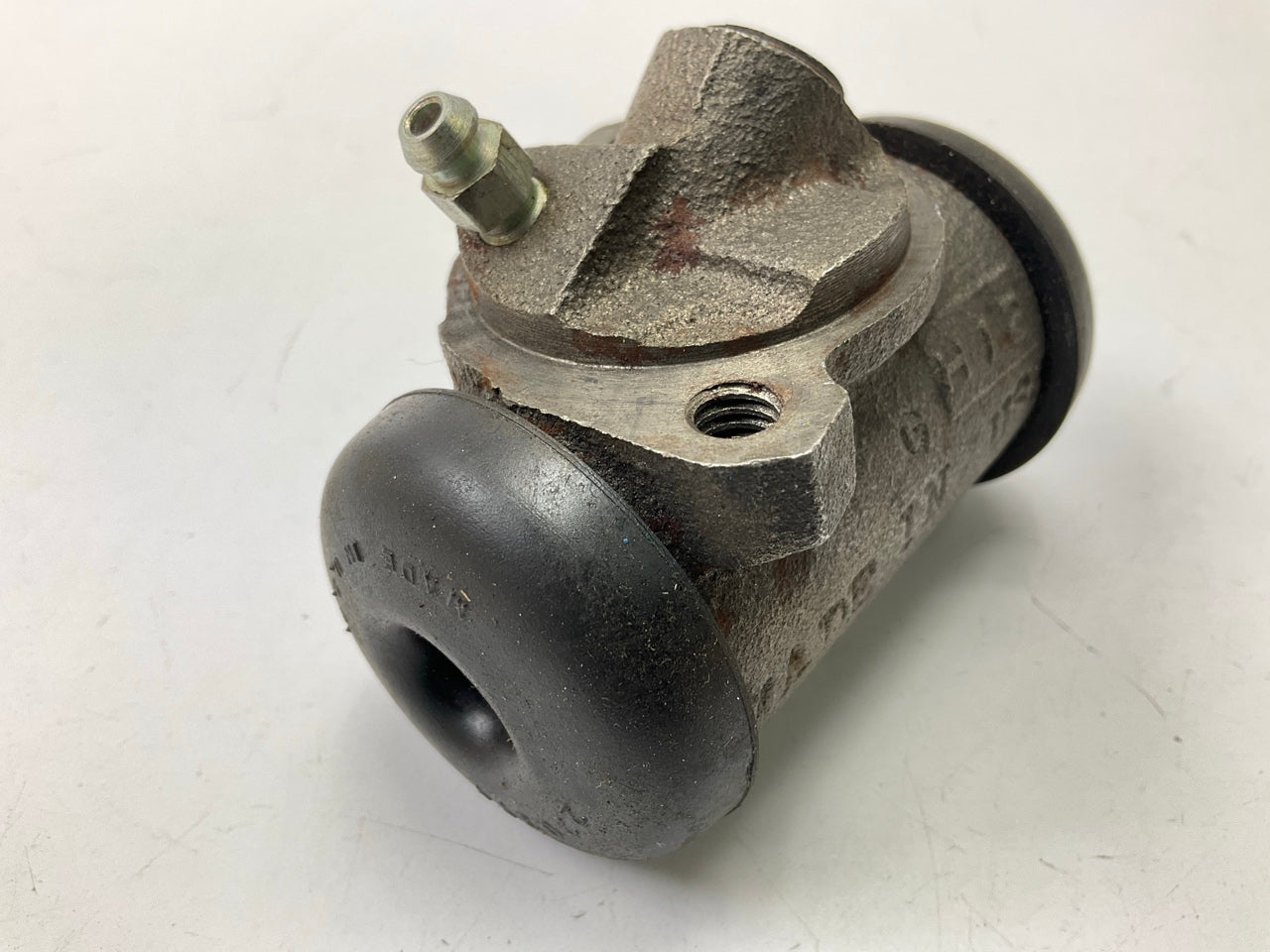 Raybestos WC37098 Front Right Drum Brake Wheel Cylinder
