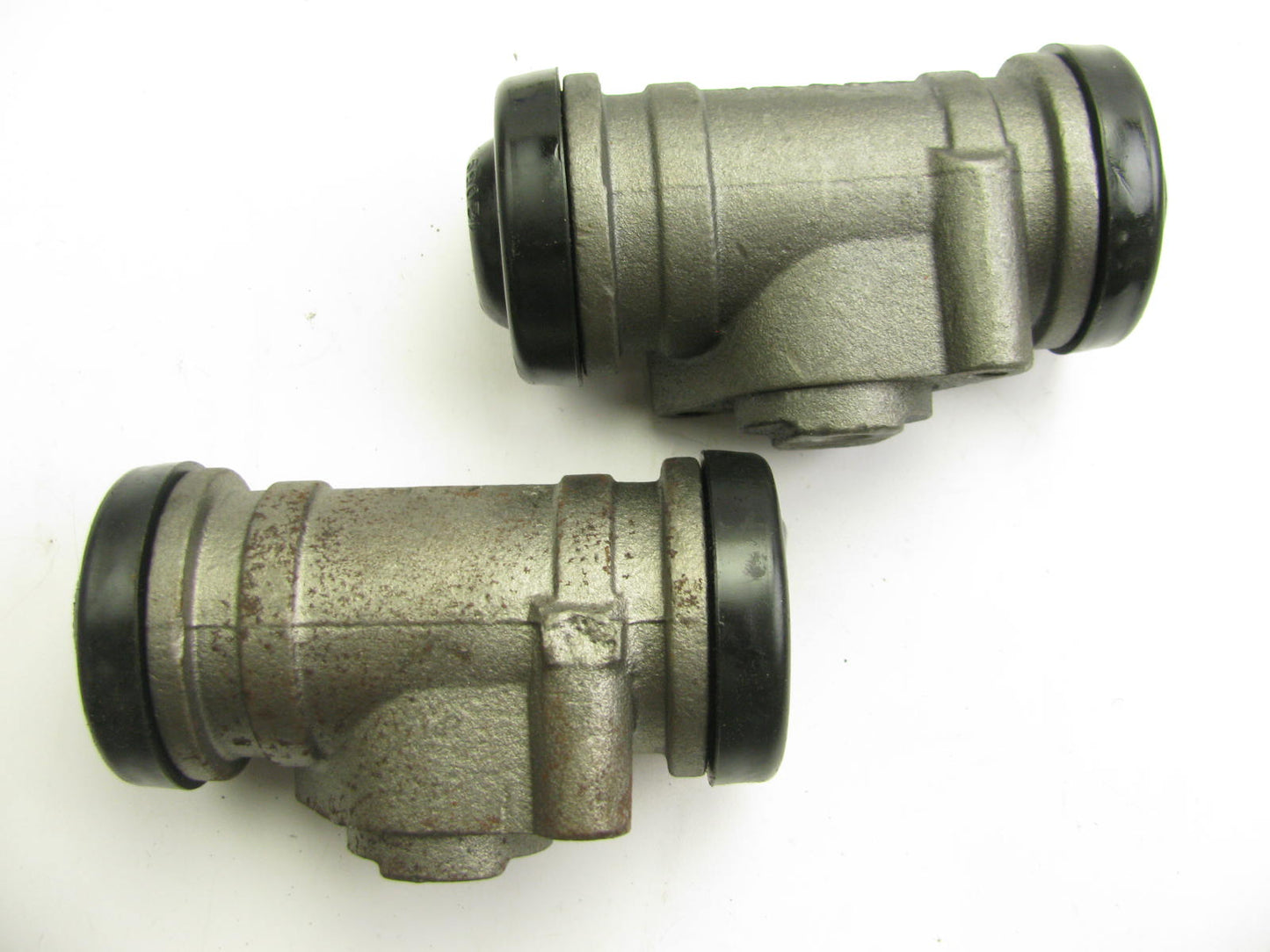 (2) Raybestos WC37149 Drum Brake Wheel Cylinder - Rear