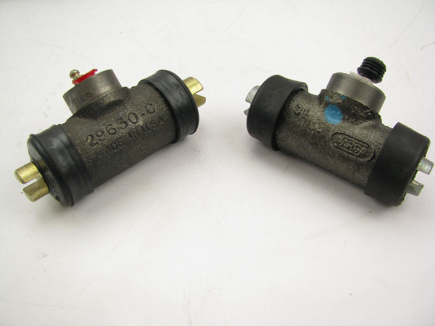 (2) Raybestos WC37217 Drum Brake Wheel Cylinder - Rear Left / Right