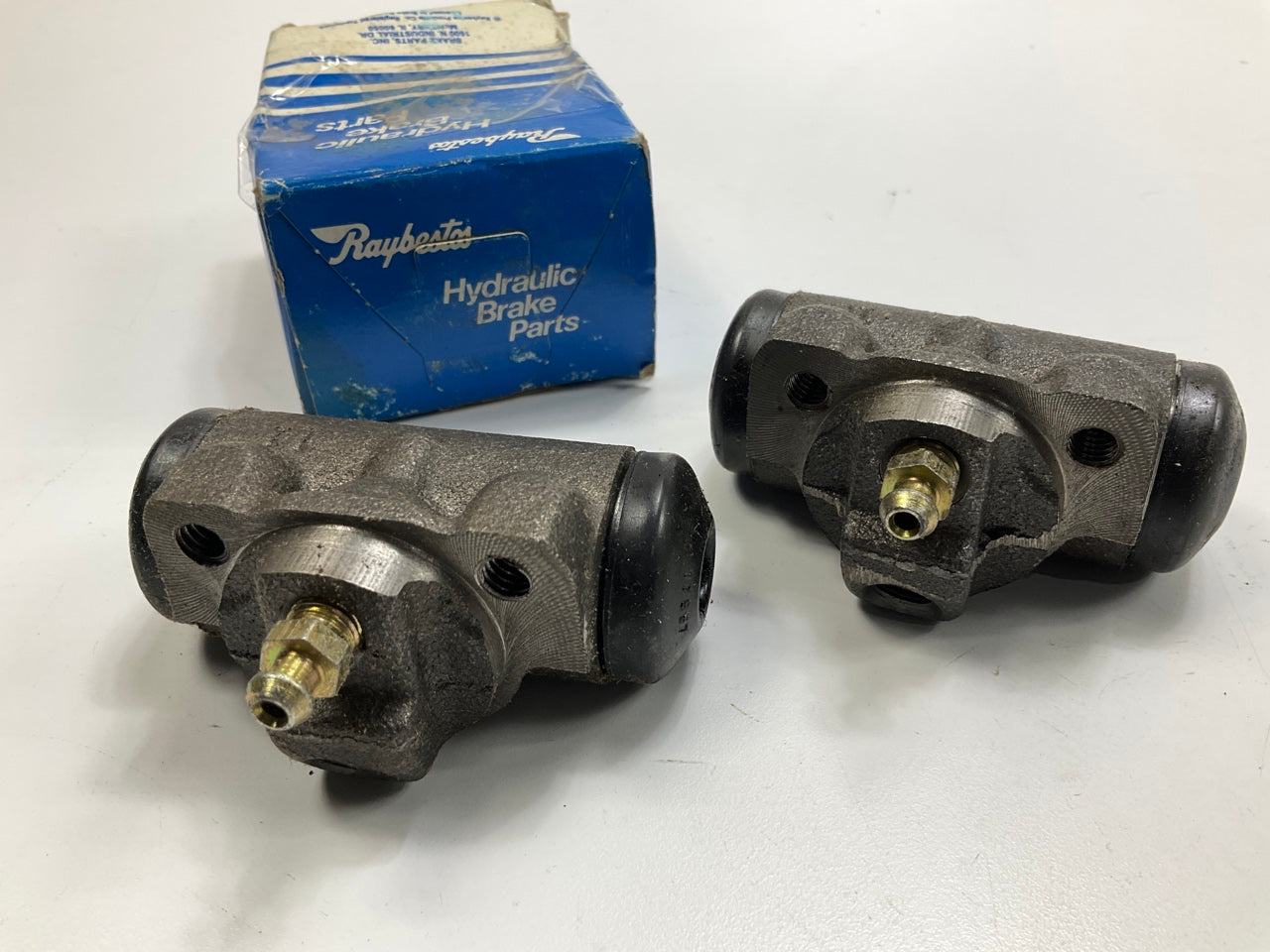 (2) Raybestos WC37343 REAR Drum Brake Wheel Cylinders ( W/10 X 2-1/2 Brakes) RWD