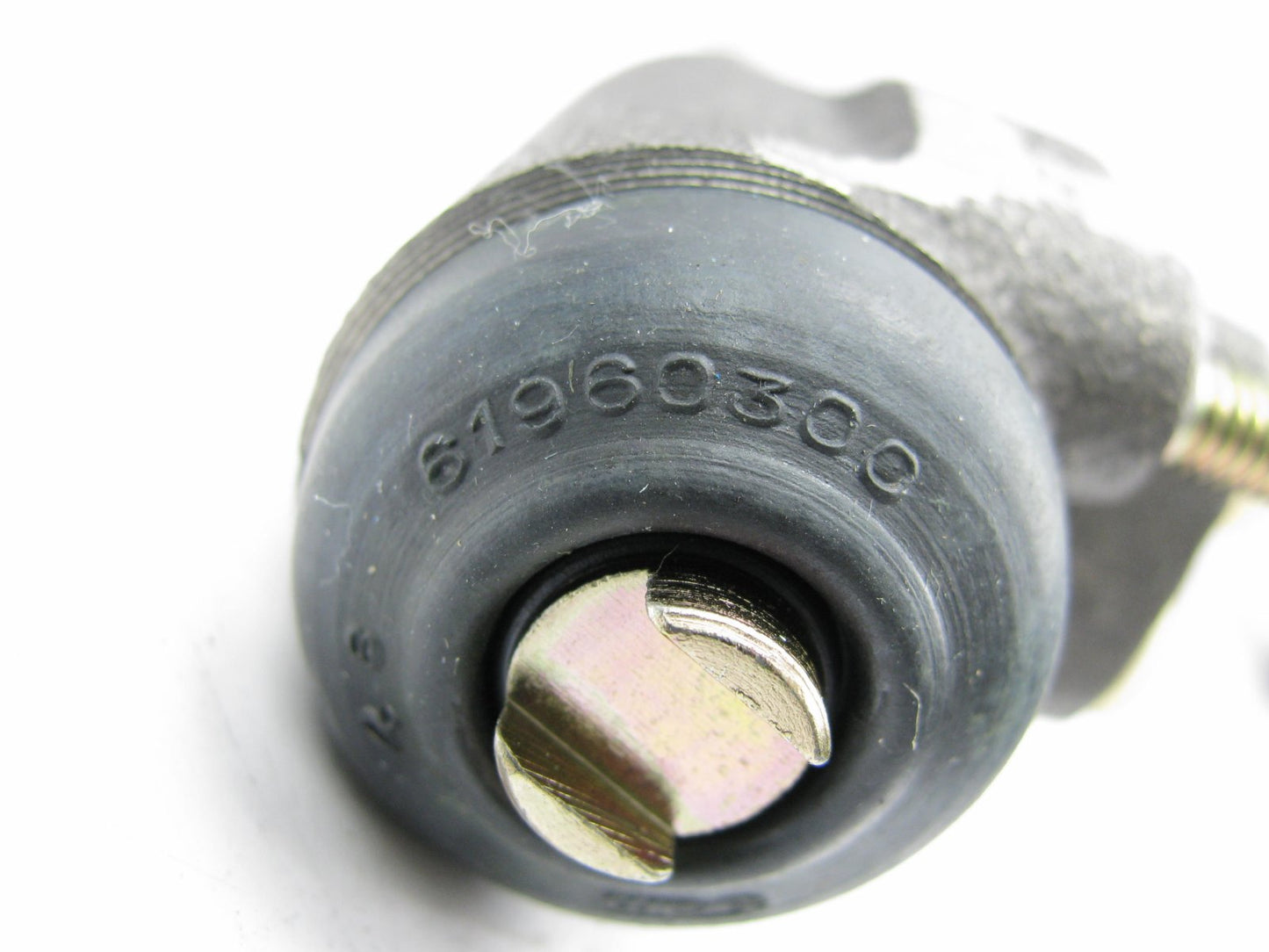 Raybestos WC37565 REAR Left Drum Brake Wheel Cylinder 76-78 RX-4 79-80 626