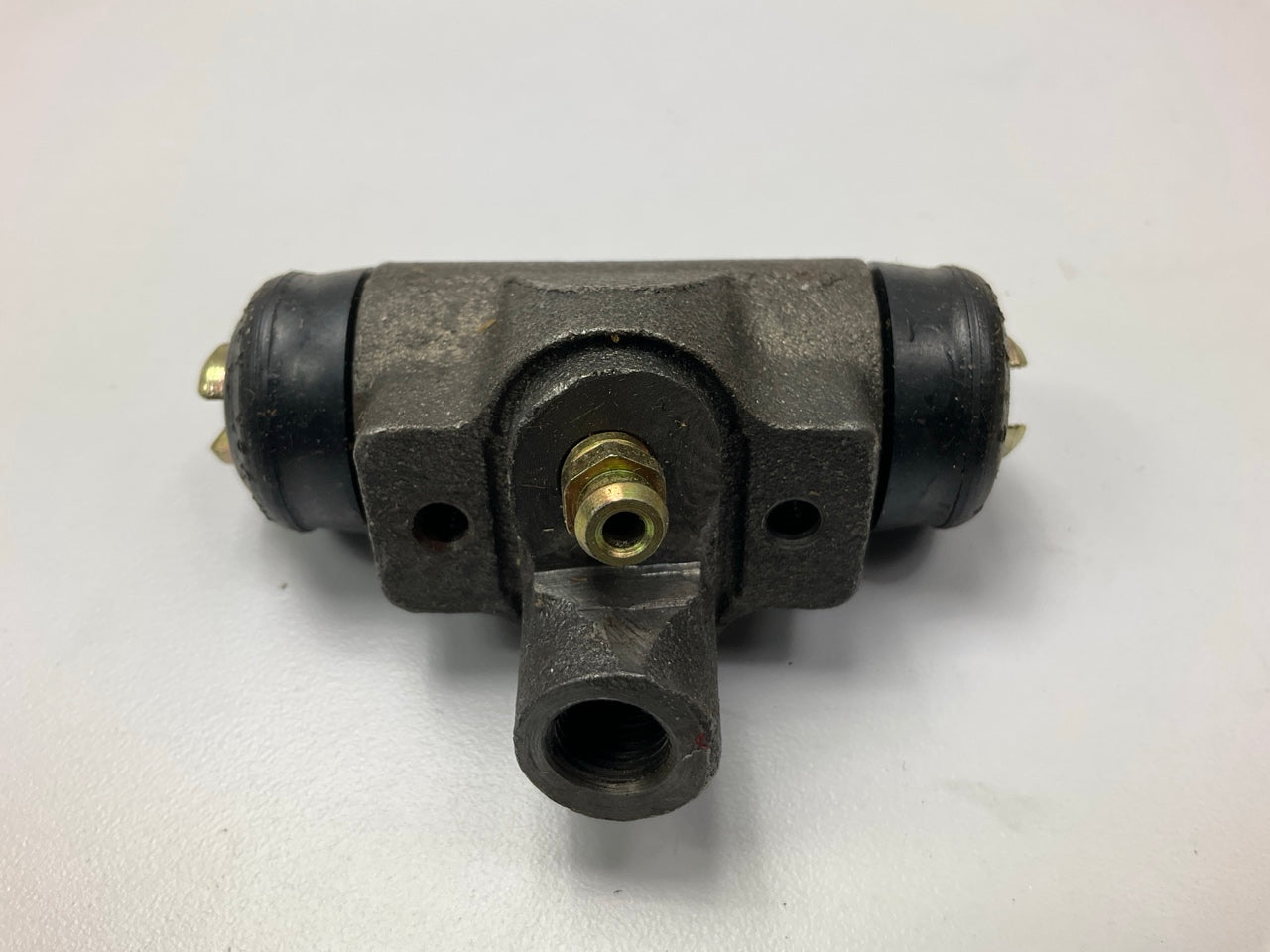 Raybestos WC37583 REAR Right Drum Brake Wheel Cylinder 80-81 Civic, Prelude