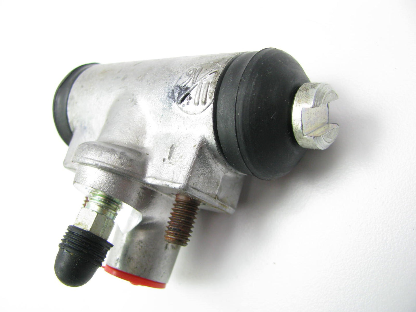 Raybestos WC37596 Drum Brake Wheel Cylinder - Rear for 1979-1984 Honda Prelude