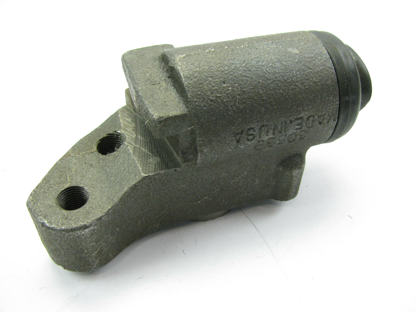 Raybestos WC37672 FRONT RIGHT LOWER Drum Brake Wheel Cylinder