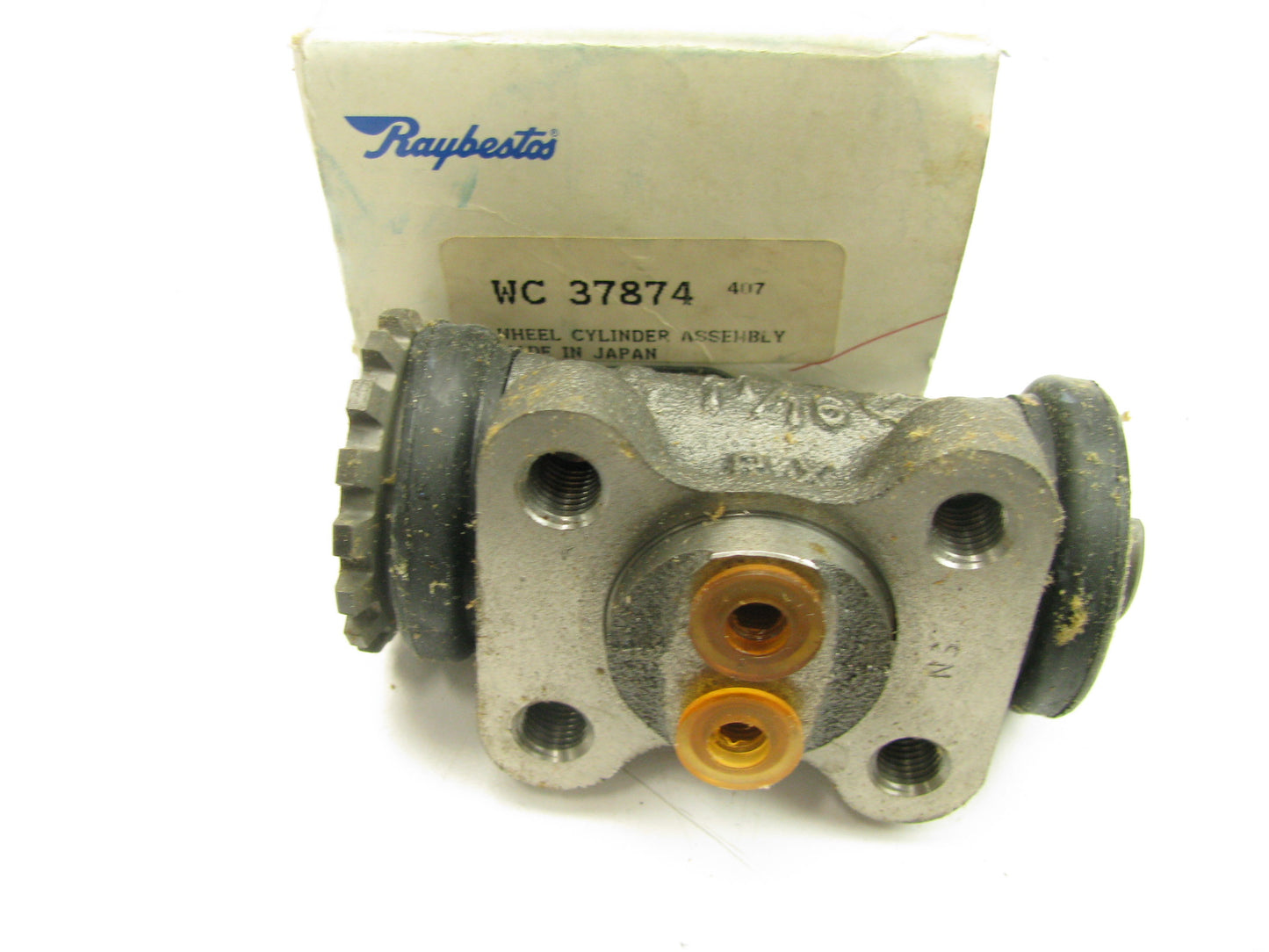 Raybestos WC37874 Rear Right Drum Brake Wheel Cylinder For 1986-1993 Isuzu NPR
