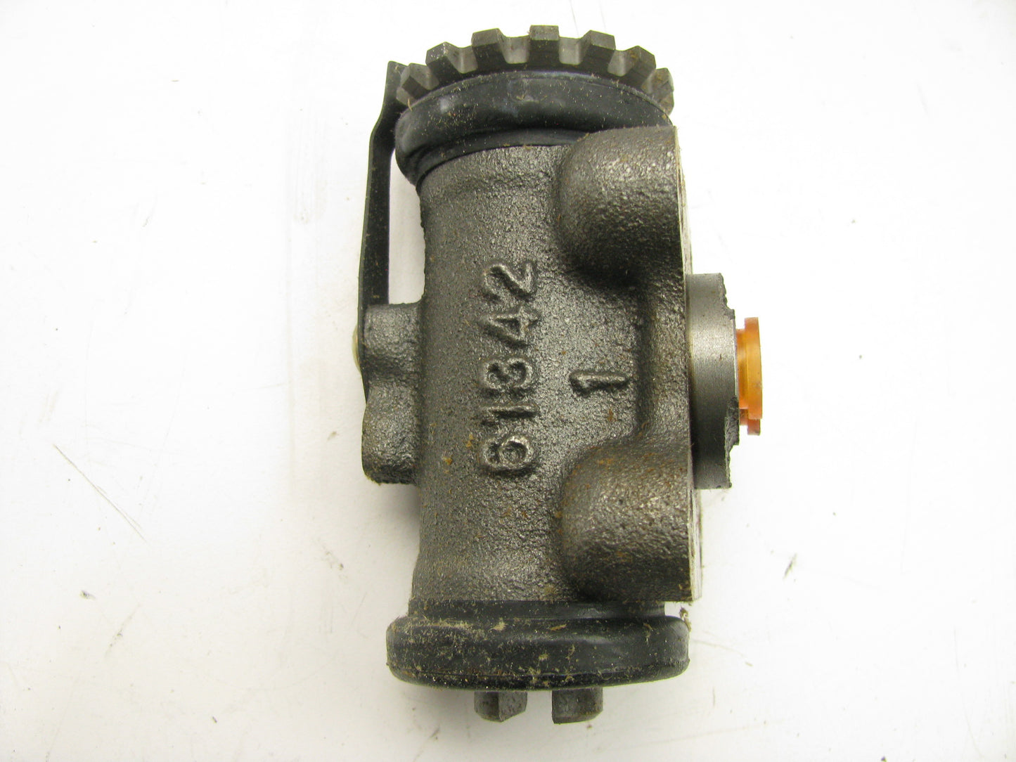 Raybestos WC37874 Rear Right Drum Brake Wheel Cylinder For 1986-1993 Isuzu NPR