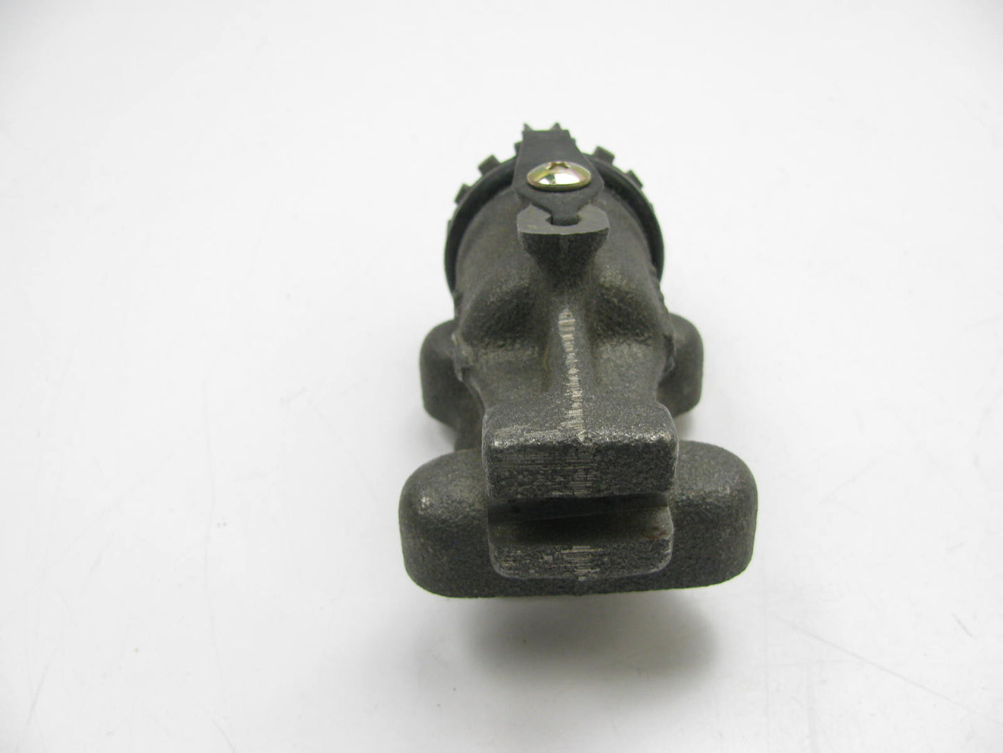 Raybestos WC37947 Drum Brake Wheel Cylinder - Front Right Forward