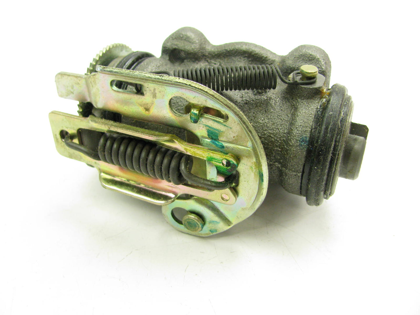 Raybestos WC37951 Rear Right Forward Brake Wheel Cylinder 1988-1990 Isuzu NPR