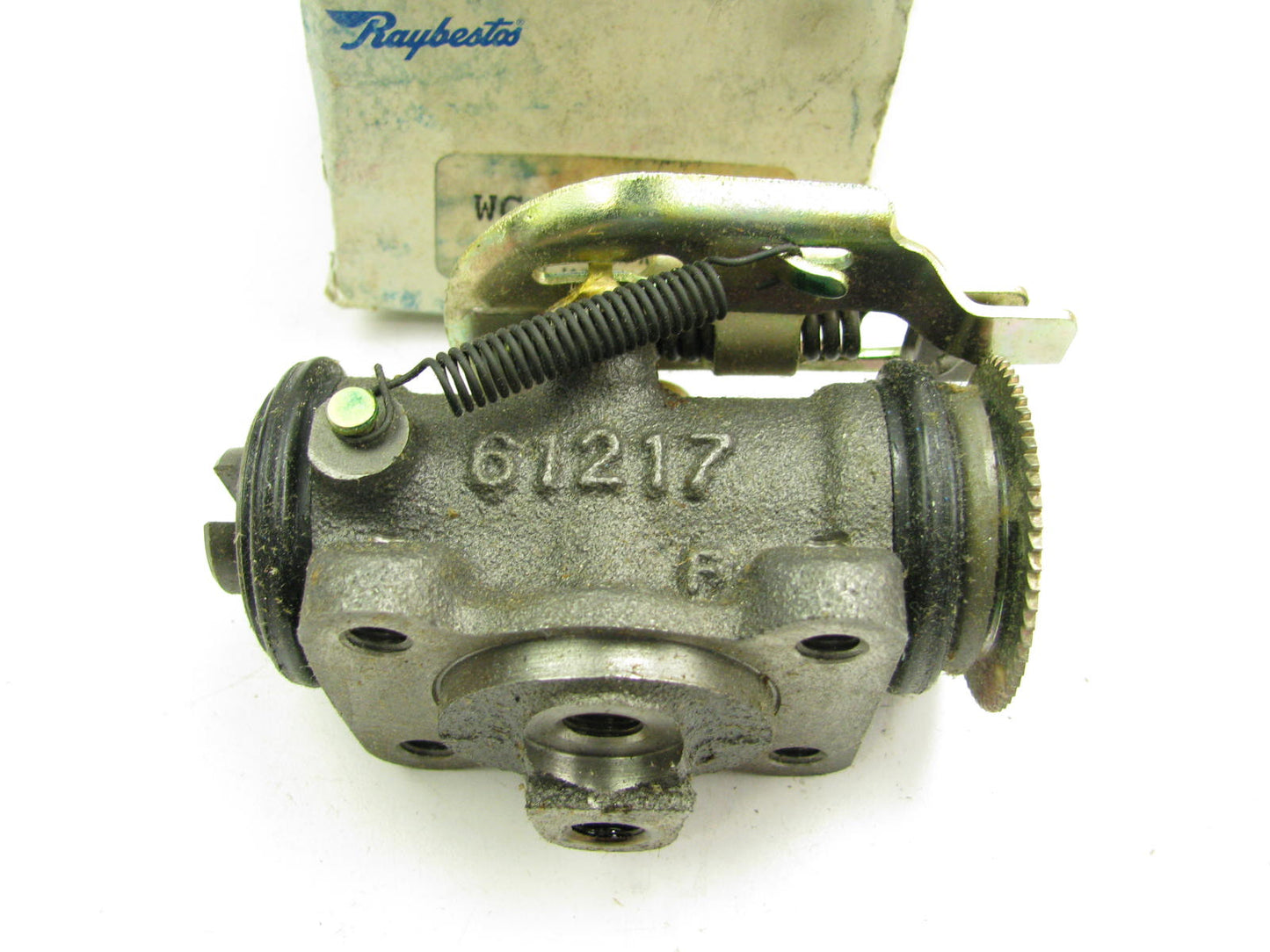 Raybestos WC37952 Rear Right Rearward Brake Wheel Cylinder 1988-1990 Isuzu NPR