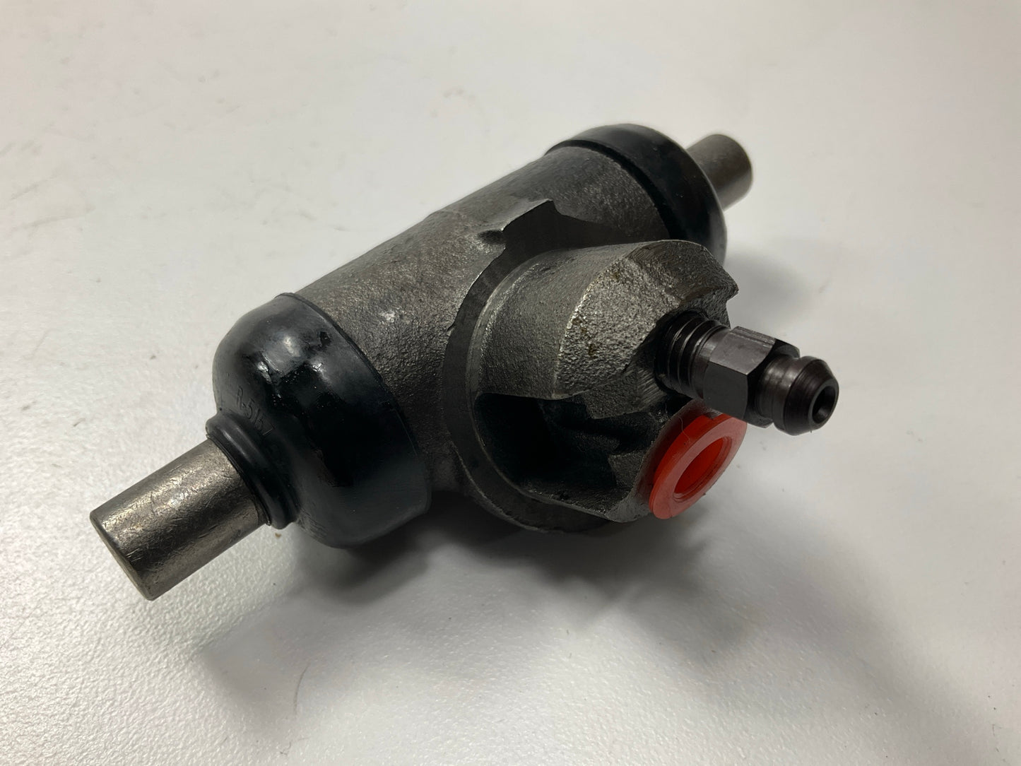 Raymold 37535 Rear Drum Brake Wheel Cylinder