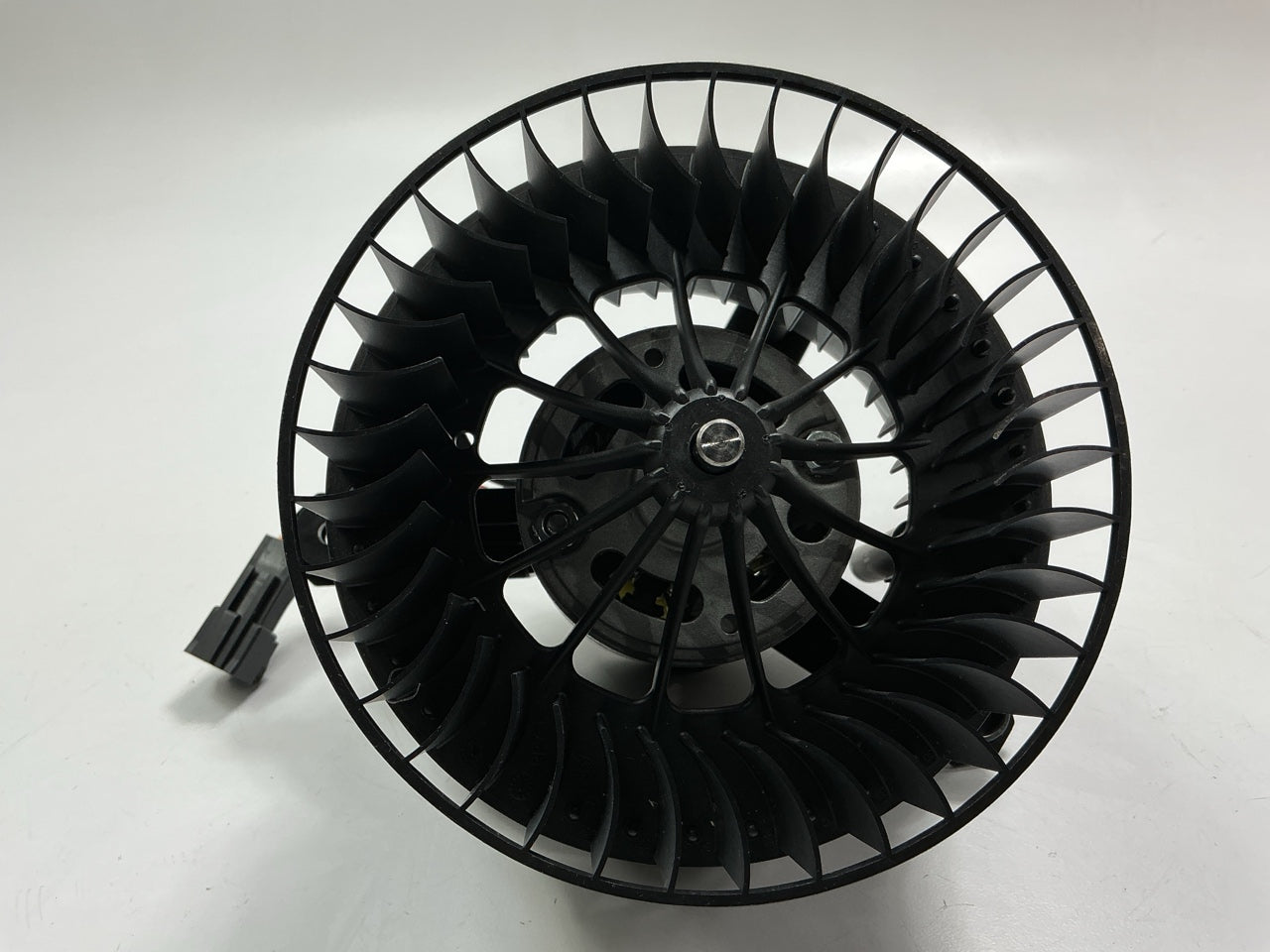 Red Dot 73R3132 Blower Motor For Navistar 3452611C2, BOA80-415-00-879
