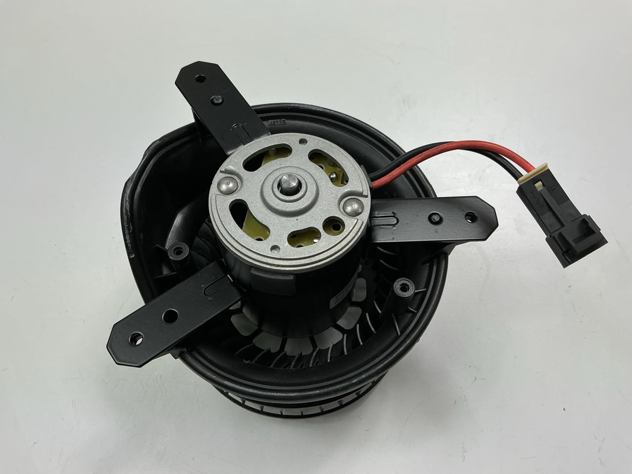 Red Dot 73R3132 Blower Motor For Navistar 3452611C2, BOA80-415-00-879
