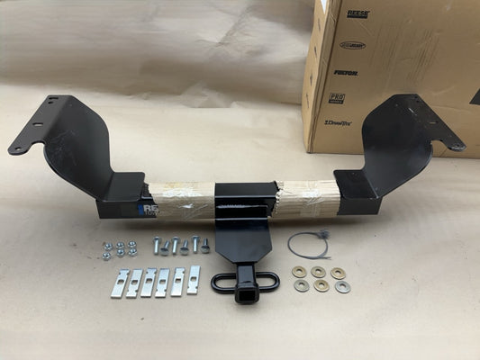 Reese 06180 Class 2 Trailer Hitch - 2018-2025 Chevy Equinox, 18-24 GMC Terrain