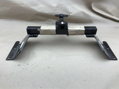 Reese 06180 Class 2 Trailer Hitch - 2018-2025 Chevy Equinox, 18-24 GMC Terrain