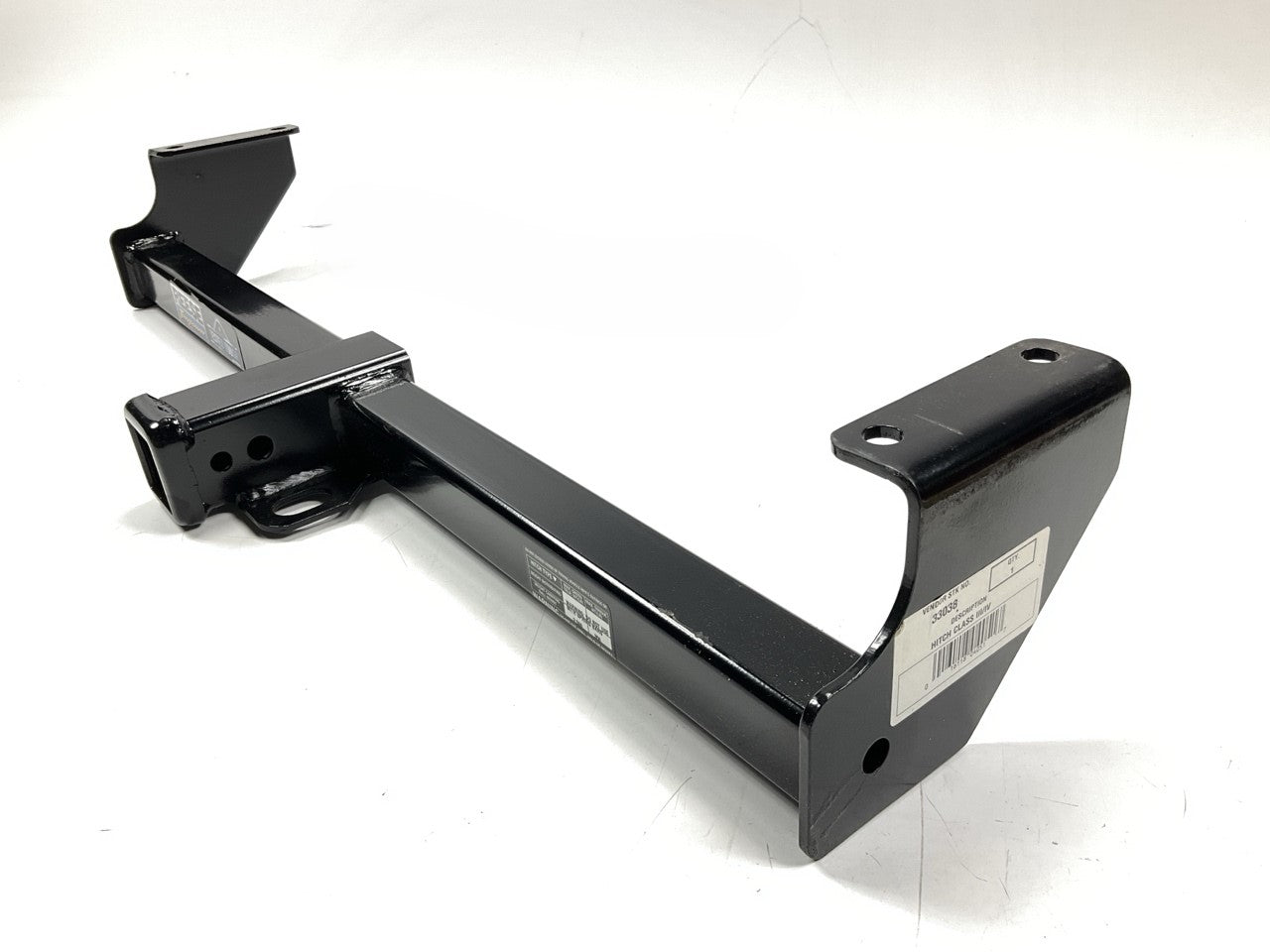 Reese 33038 Class 3 Trailer Hitch 1999-2005 Suzuki Grand Vitara, 1999-04 Tracker
