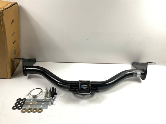 Reese 33039 Class III Trailer Hitch For 2001-2004 Ford Escape, Tribute