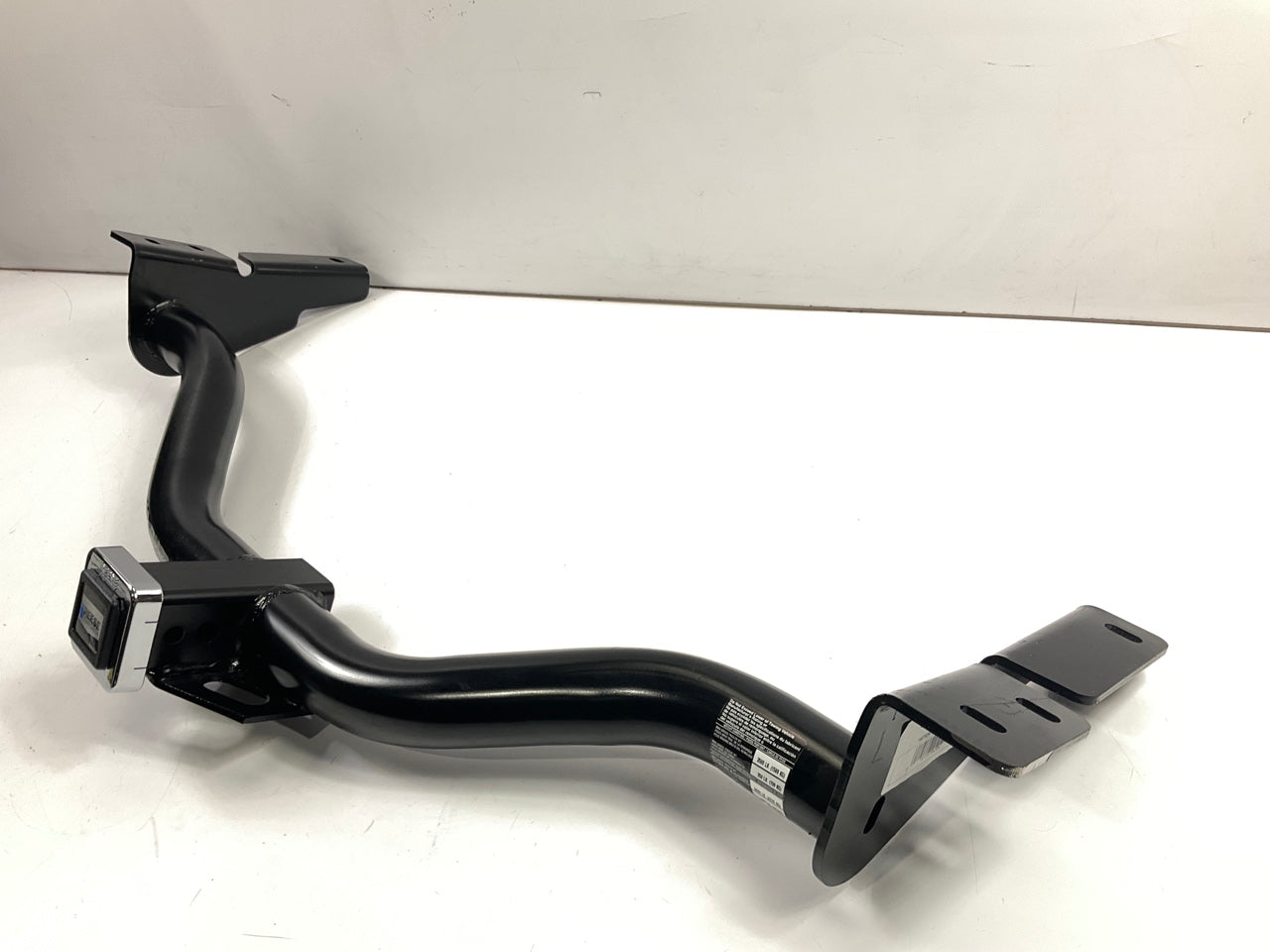 Reese 33039 Class III Trailer Hitch For 2001-2004 Ford Escape, Tribute