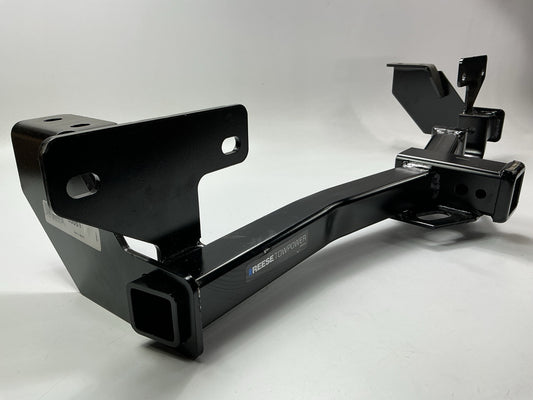 Reese 33061 Class III Trailer Hitch For 2002-07 Rendezvous, 2001-05 Aztek