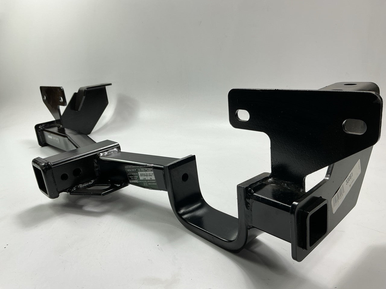 Reese 33061 Class III Trailer Hitch For 2002-07 Rendezvous, 2001-05 Aztek