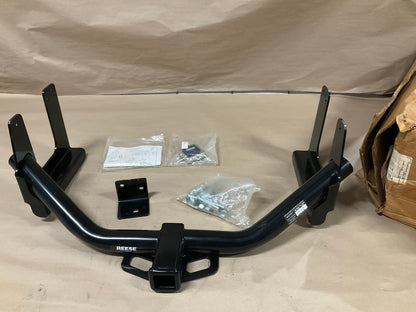 Reese 33077 Class IV Round Tube Trailer Hitch Receiver For 2004-2005 Ford F-150