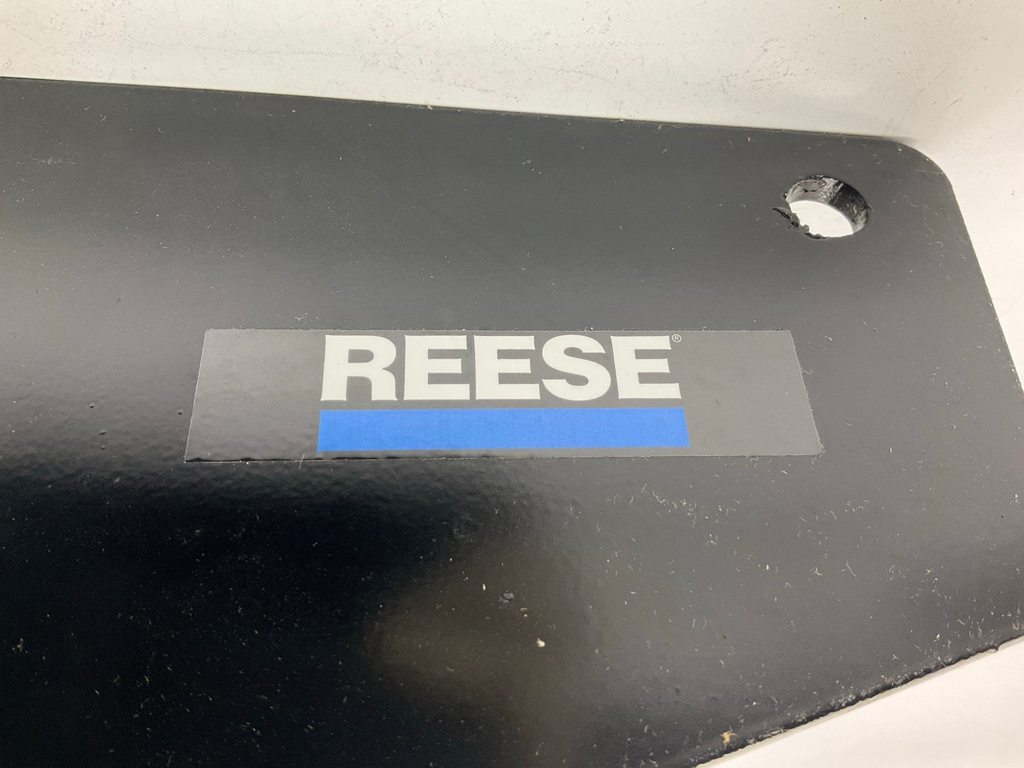 Reese 37084 Class 3 Trailer Hitch For 2002-2003 Dodge Ram 1500