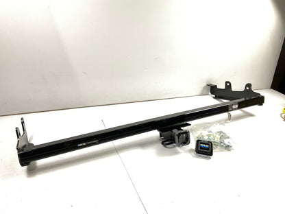 Reese 44129 Class III Trailer Hitch For 2004-2007 Ford Freestar, Monterey
