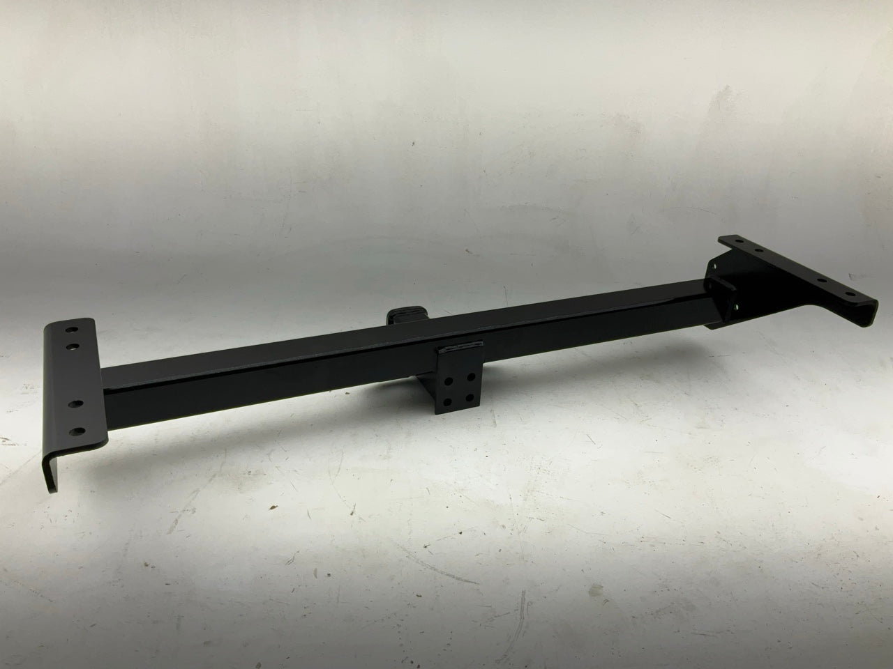 Reese 44148 Class 3 Trailer Hitch For 1998-04 Nissan Frontier, 88-97 D21 Pickup