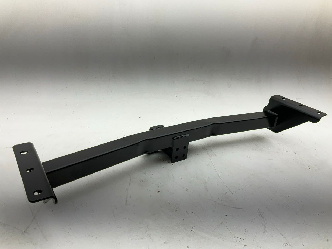 Reese 44526 Class 3 Trailer Hitch For 2005-2026 Nissan Frontier Pickup