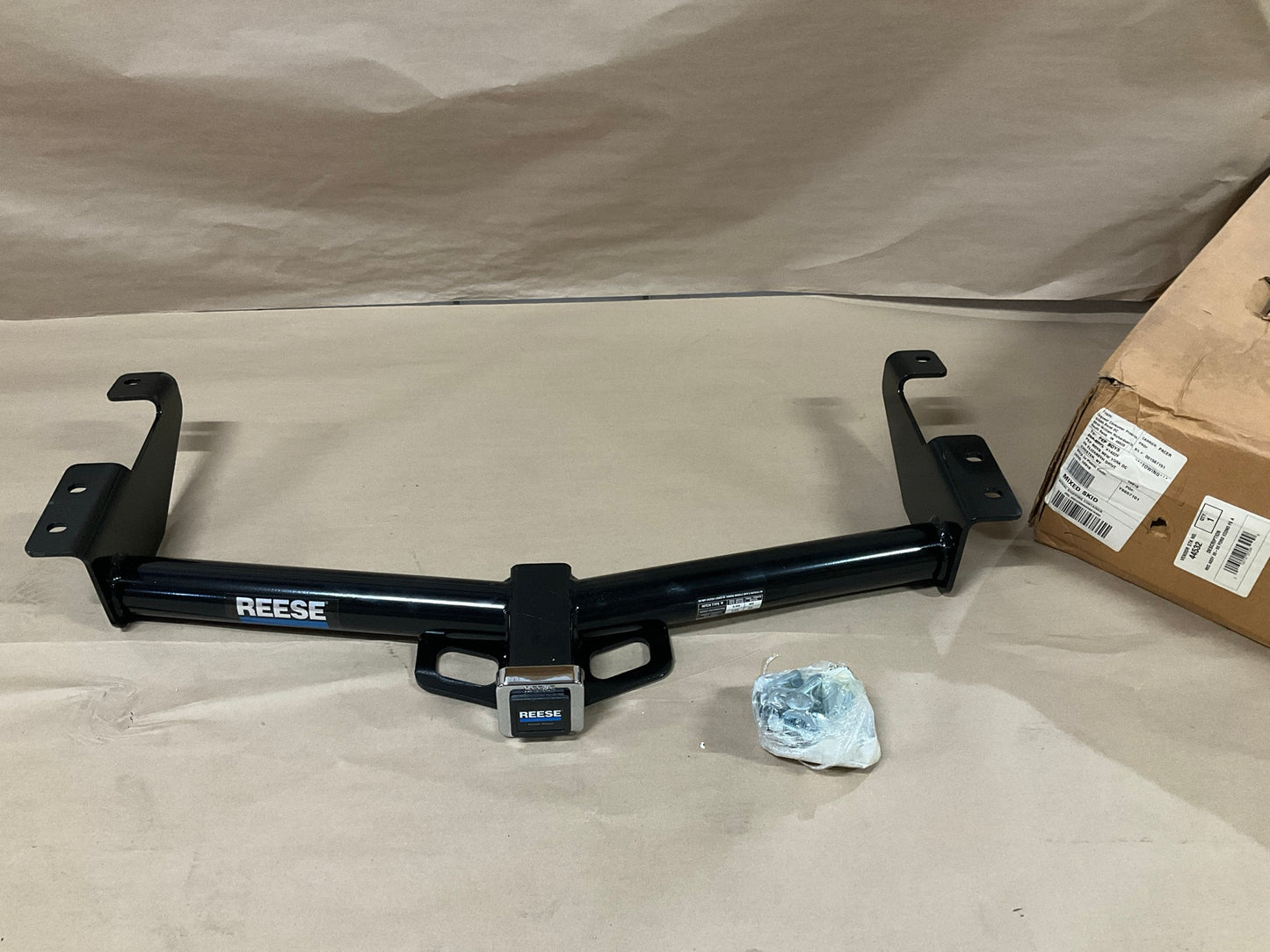 Reese 44532 Trailer Hitch For 2004-2014 Ford E-150, E-250, E-350 SUPER DUTY