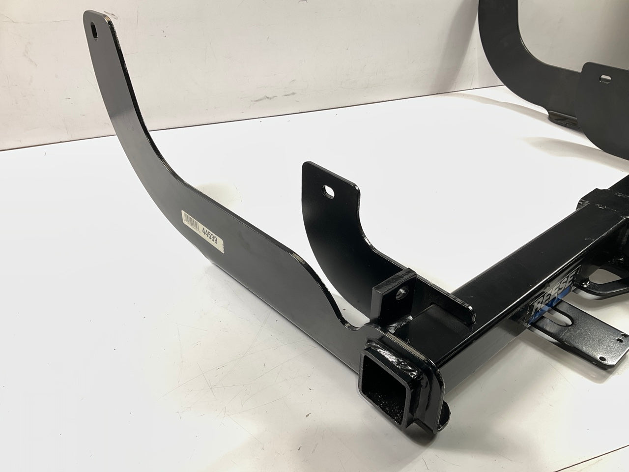 Reese 44539 Class III/IV Receiver Trailer Hitch For 2006 Ford F-150, Mark LT