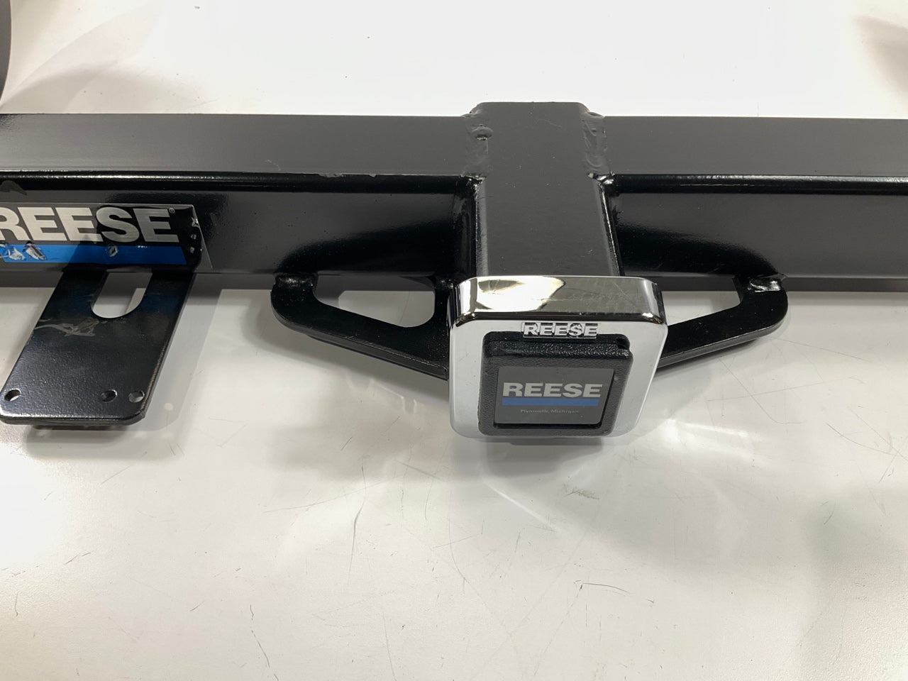 Reese 44539 Class III/IV Receiver Trailer Hitch For 2006 Ford F-150, Mark LT