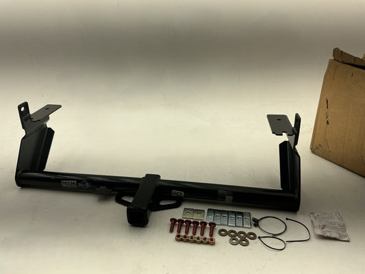 Reese 44698 Class III Trailer Hitch For 2014-2019 Jeep Cherokee