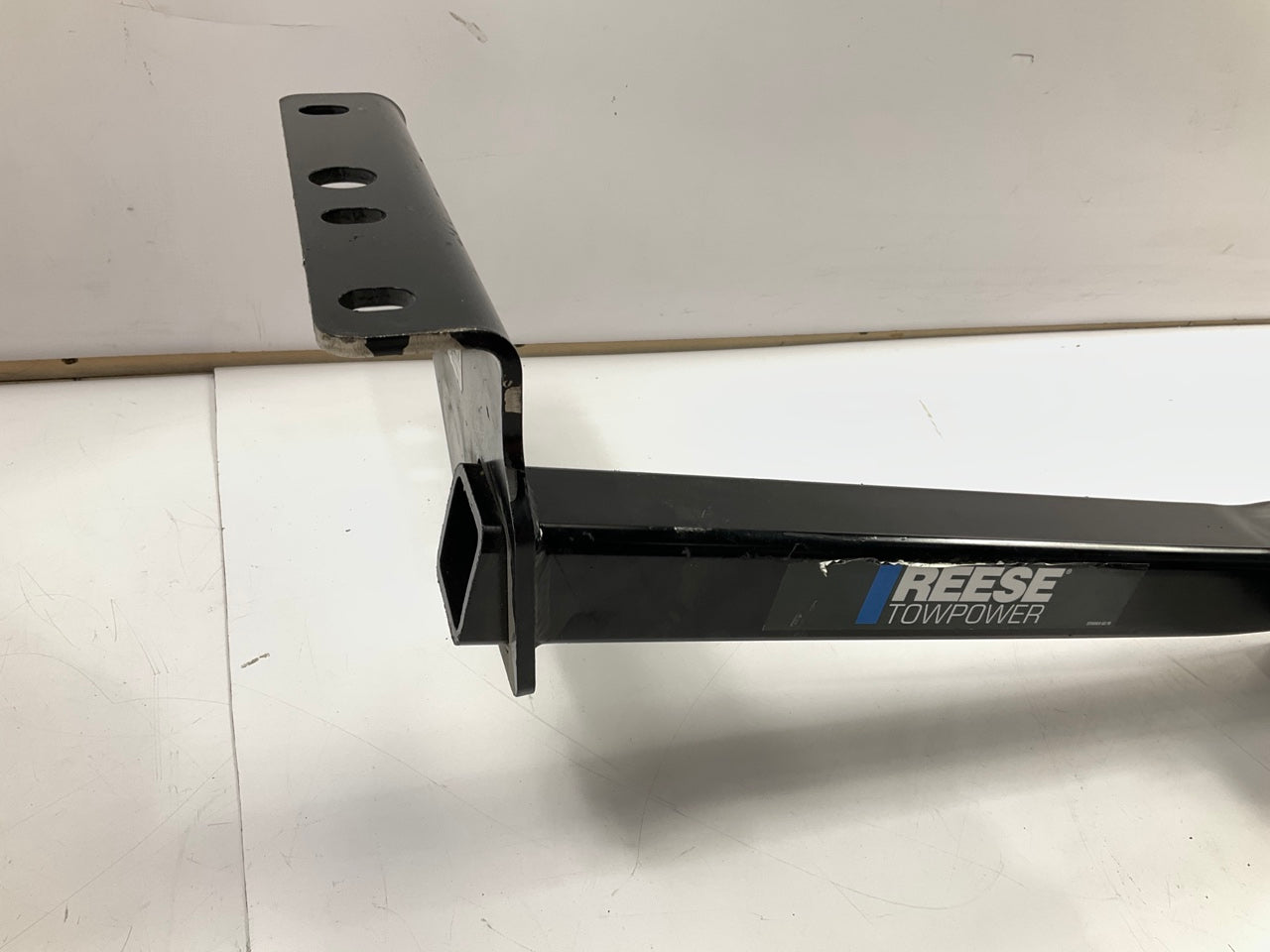 Reese 44712 Class 3 Trailer Hitch. 2'' Receiver For 2008-2016 Nissan Rogue
