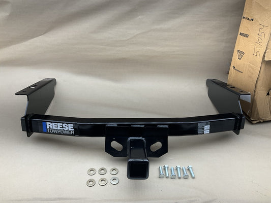 Reese 51054 Class 3 Trailer Hitch For 2002-2007 Jeep Liberty