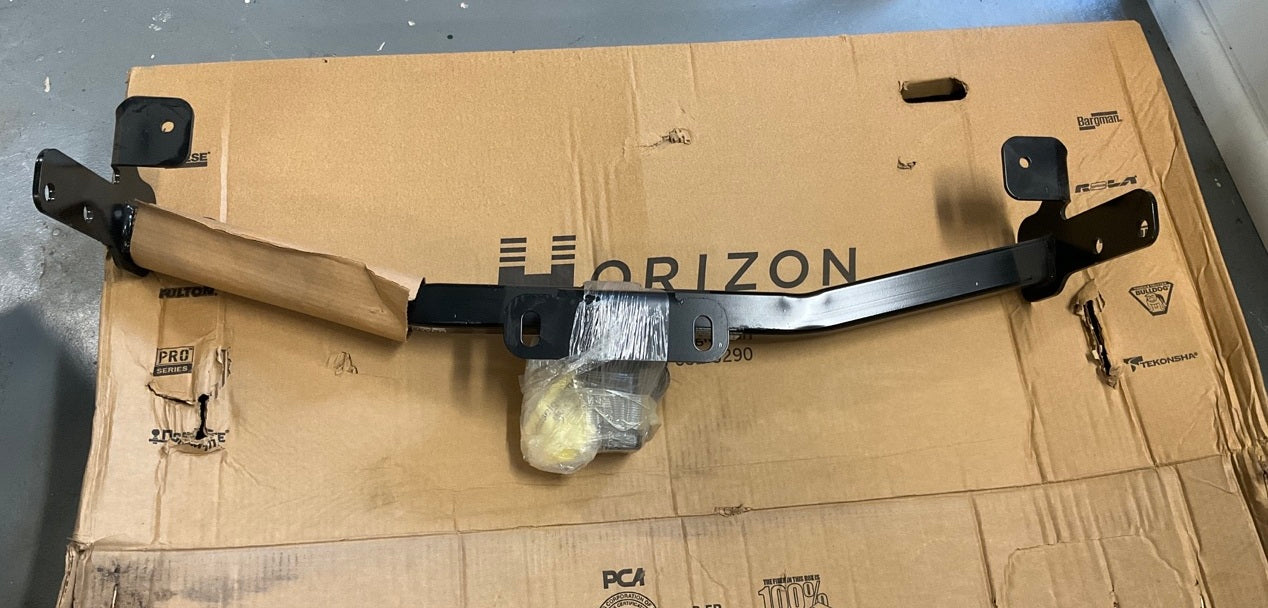 Reese 51193 Class 3 Trailer Receiver Hitch - 2005-2017 Chevy Equinox